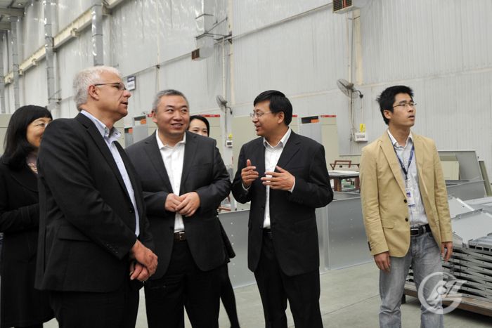 Factory-Xie Zhengxin 700.jpg